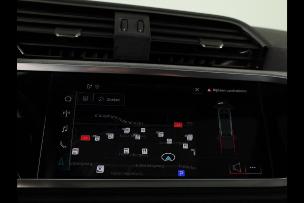Audi Q3 Sportback 45 TFSI e S Edition 245 pk S-tronic | Navigatie | Panoramadak | Parkeersensoren | Adaptieve cruise control | S-Line interieur