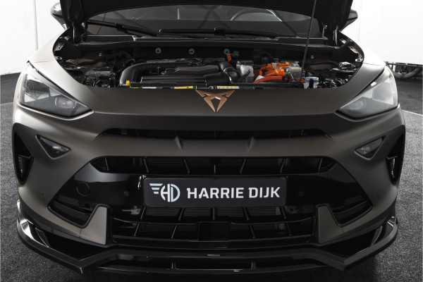 CUPRA Formentor 1.5 TSI e-Hybrid 272 PK VZ Extreme | Maxton Design | Bronze Matt | S/K-Panodak | Sennheiser | Elek. stoelen | Matrix LED | Adapt. Cruise | Stoel-+stuurverw. | Camera | NAV+App. Connect | Elek. Klep | LM 19" | 8666