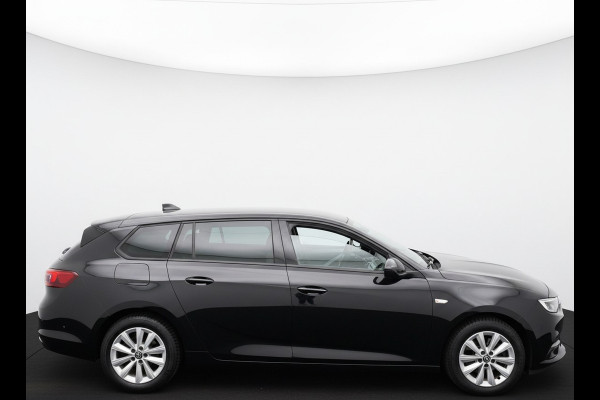 Opel Astra Sports Tourer 1.2 TURBO BUSINESS EDITION CAMERA/NAVI/CARPLAY