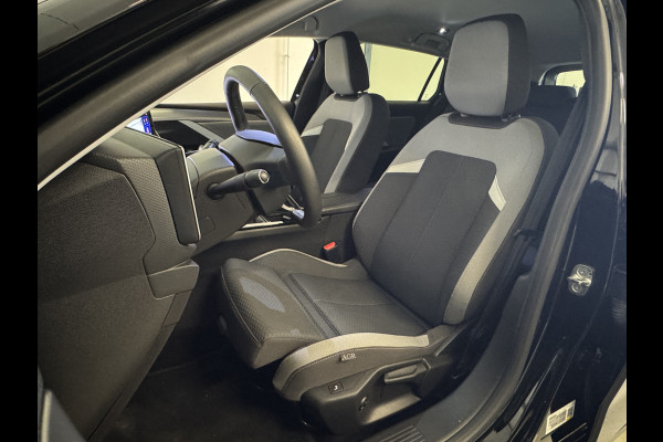 Opel Astra Sports Tourer 1.2 TURBO BUSINESS EDITION CAMERA/NAVI/CARPLAY