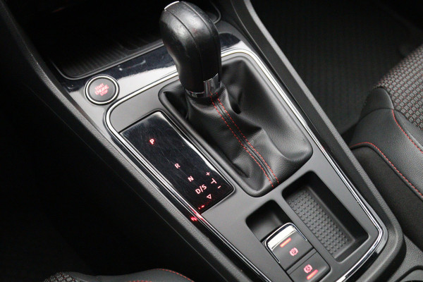 Seat Leon ST 2.0 TSI 190 PK Automaat FR Business Intense, Carplay, Panoramadak, Camera