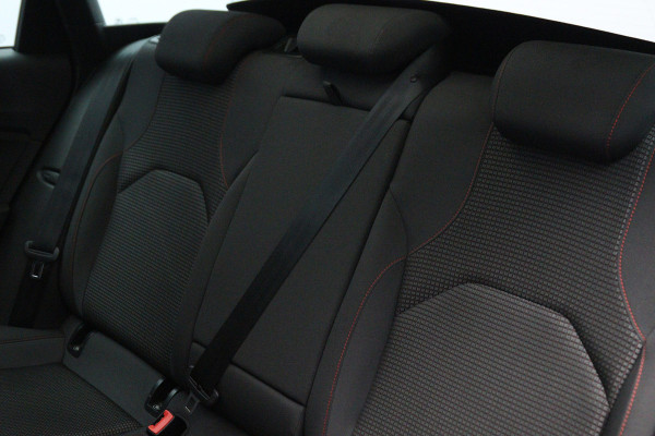 Seat Leon ST 2.0 TSI 190 PK Automaat FR Business Intense, Carplay, Panoramadak, Camera