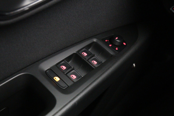 Seat Leon ST 2.0 TSI 190 PK Automaat FR Business Intense, Carplay, Panoramadak, Camera