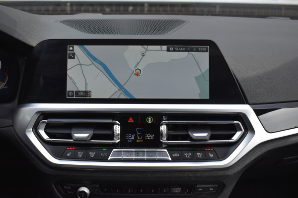 BMW 3 Serie Touring 330i High Executive Aut. | Sfeerverl | Stoelverwarming | Navi | Deal. OH