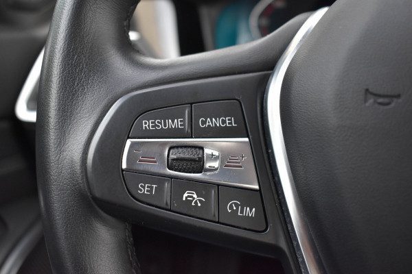 BMW 3 Serie Touring 330i High Executive Aut. | Sfeerverl | Stoelverwarming | Navi | Deal. OH