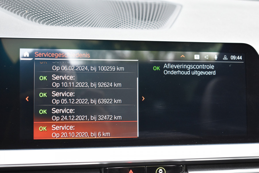 BMW 3 Serie Touring 330e Business Edition Plus Plugin-hybride Pano Leder