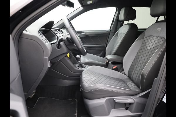 Volkswagen Tiguan 1.5 TSI R-Line Business | Black Style | IQ Light | Side Assist | Elk. A-klep | Camera | Prijs Rijklaar !!