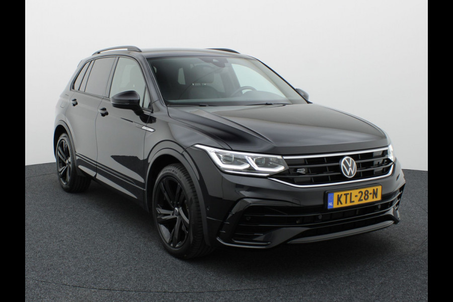Volkswagen Tiguan 1.5 TSI R-Line Business | Black Style | IQ Light | Side Assist | Elk. A-klep | Camera | Prijs Rijklaar !!