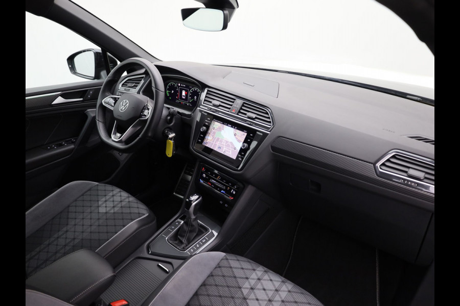 Volkswagen Tiguan 1.5 TSI R-Line Business | Black Style | IQ Light | Side Assist | Elk. A-klep | Camera | Prijs Rijklaar !!