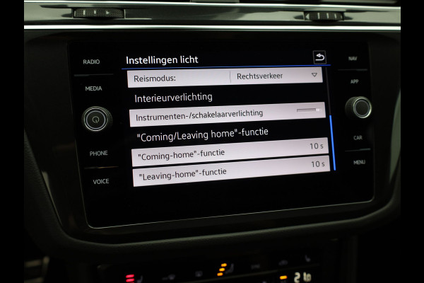 Volkswagen Tiguan 1.5 TSI R-Line Business | Black Style | IQ Light | Side Assist | Elk. A-klep | Camera | Prijs Rijklaar !!