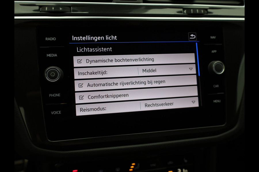 Volkswagen Tiguan 1.5 TSI R-Line Business | Black Style | IQ Light | Side Assist | Elk. A-klep | Camera | Prijs Rijklaar !!