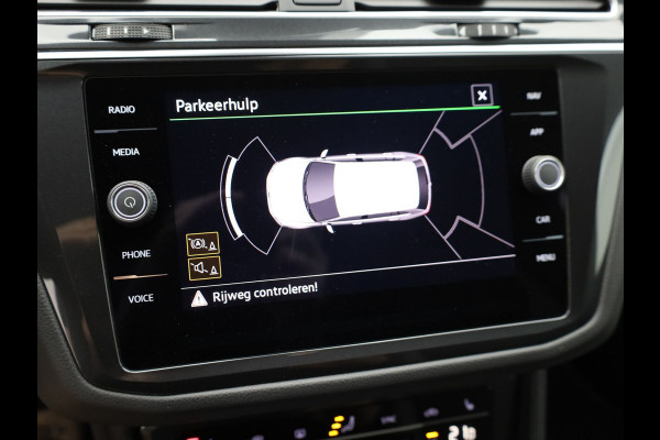 Volkswagen Tiguan 1.5 TSI R-Line Business | Black Style | IQ Light | Side Assist | Elk. A-klep | Camera | Prijs Rijklaar !!