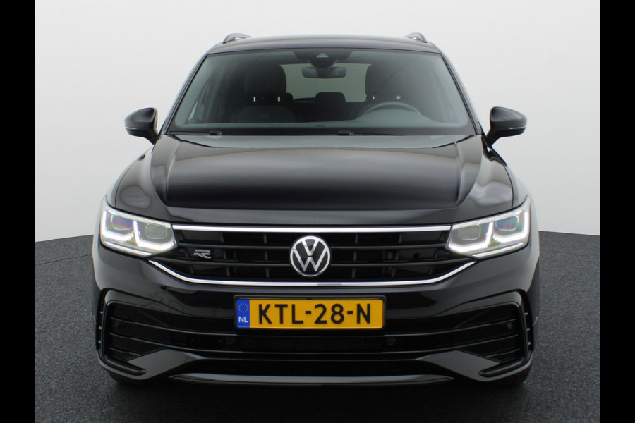 Volkswagen Tiguan 1.5 TSI R-Line Business | Black Style | IQ Light | Side Assist | Elk. A-klep | Camera | Prijs Rijklaar !!