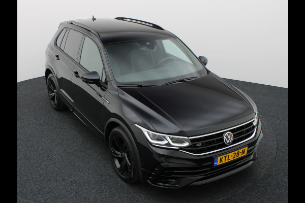 Volkswagen Tiguan 1.5 TSI R-Line Business | Black Style | IQ Light | Side Assist | Elk. A-klep | Camera | Prijs Rijklaar !!