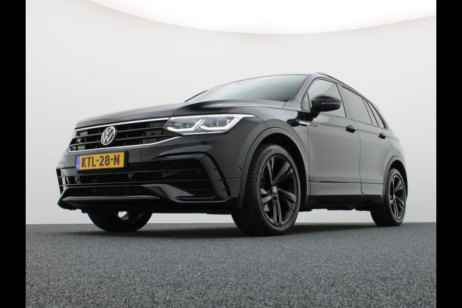 Volkswagen Tiguan 1.5 TSI R-Line Business | Black Style | IQ Light | Side Assist | Elk. A-klep | Camera | Prijs Rijklaar !!