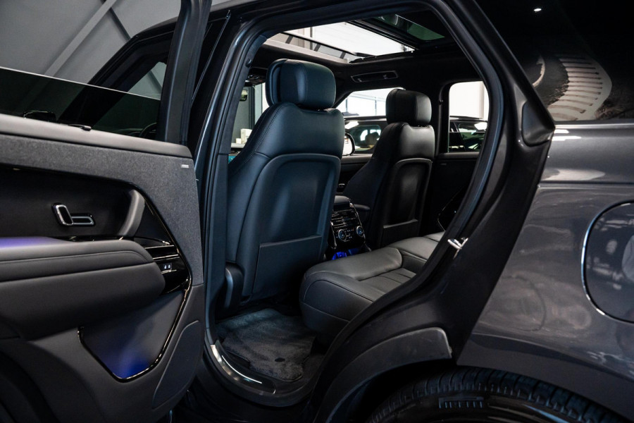 Land Rover Range Rover Sport 3.0 P550e Autobiography Edition PHEV *Panorama / Meridian / Vierwielbesturing / SV-Bespoke / HUD / Soft-Close*