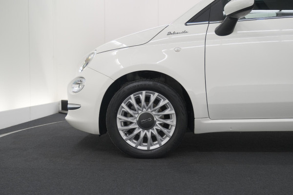 Fiat 500 1.0 Hybrid Dolcevita | Panoramadak | Climate Control | Apple Carplay | Parkeersensoren