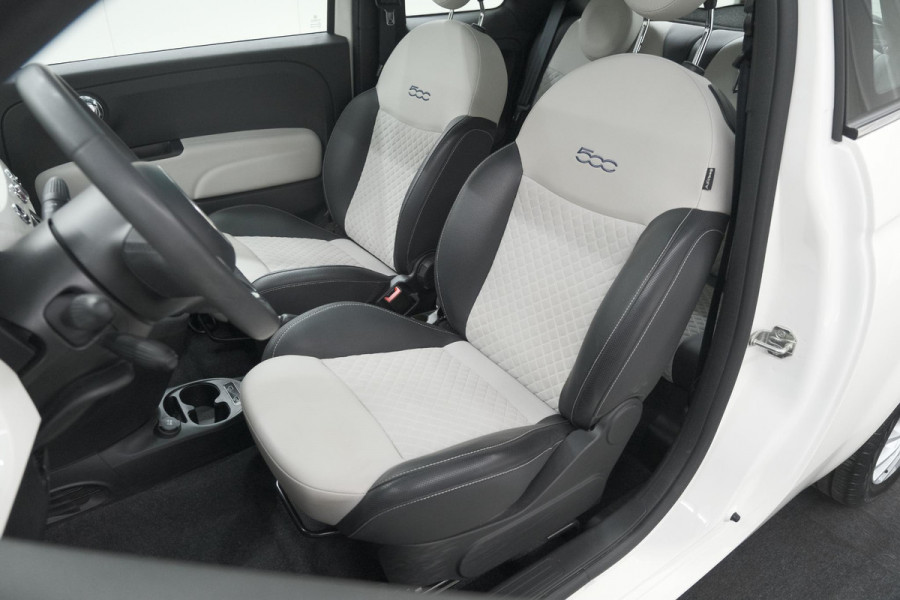Fiat 500 1.0 Hybrid Dolcevita | Panoramadak | Climate Control | Apple Carplay | Parkeersensoren
