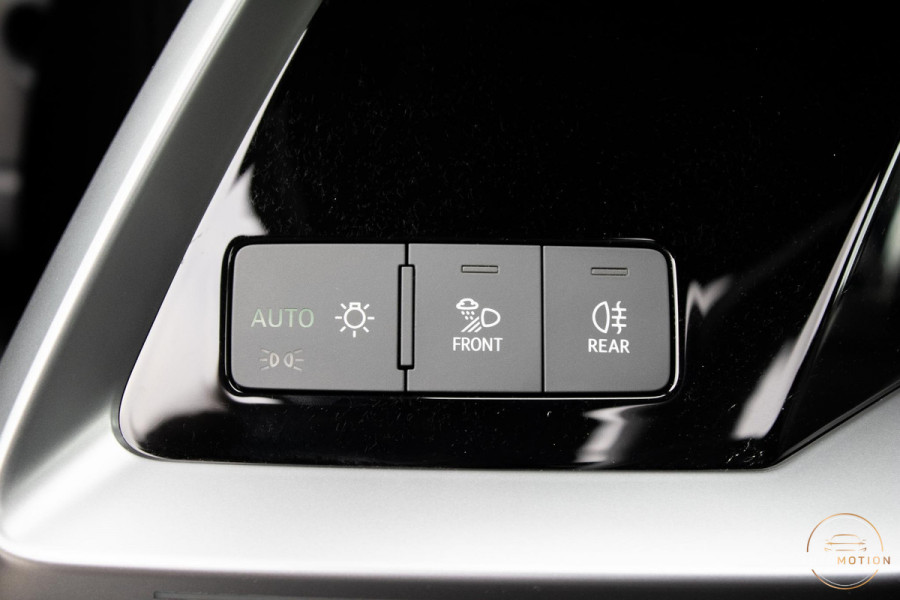 Audi A3 Sportback 40 TFSIe Sline Pano Maxton B&O ACC Parkeerhulp Keyless