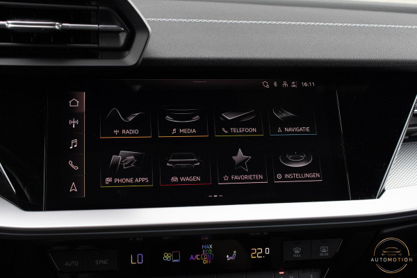 Audi A3 Sportback 40 TFSIe Sline Pano Maxton B&O ACC Parkeerhulp Keyless