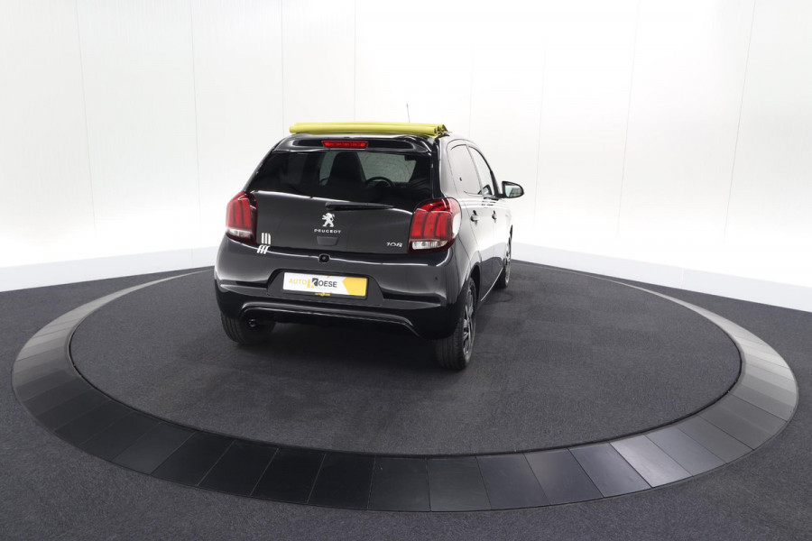 Peugeot 108 1.0 e-VTi Collection TOP! | Elektrisch Vouwdak | Apple Carplay | Climate Control | 15 Inch Lichtmetalen Velgen