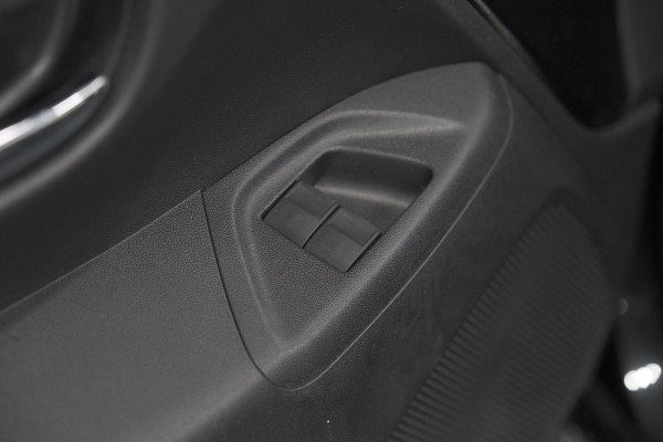 Peugeot 108 1.0 e-VTi Collection TOP! | Elektrisch Vouwdak | Apple Carplay | Climate Control | 15 Inch Lichtmetalen Velgen