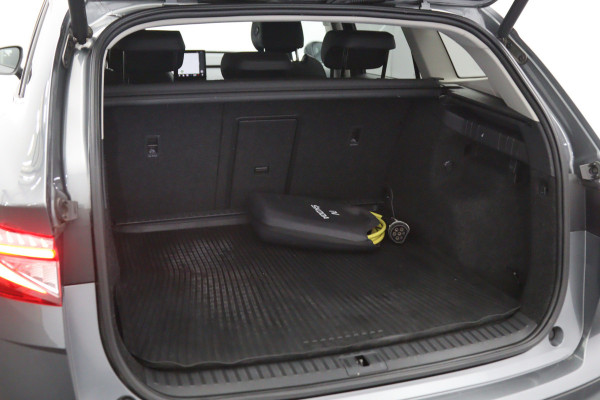 Škoda ENYAQ iV 60 180 PK, Leder, 91 % SOH, Adap. Cruise Control, Stoelverwarming, Stuurverwarming