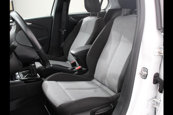 Opel Corsa 1.2 Turbo Elegance Airco Cruise control Verwarmde voorstoelen Stuurverwarming Lane assist Parkeersensoren achter