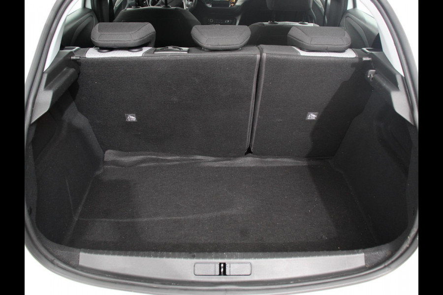 Opel Corsa 1.2 Turbo Elegance Airco Cruise control Verwarmde voorstoelen Stuurverwarming Lane assist Parkeersensoren achter