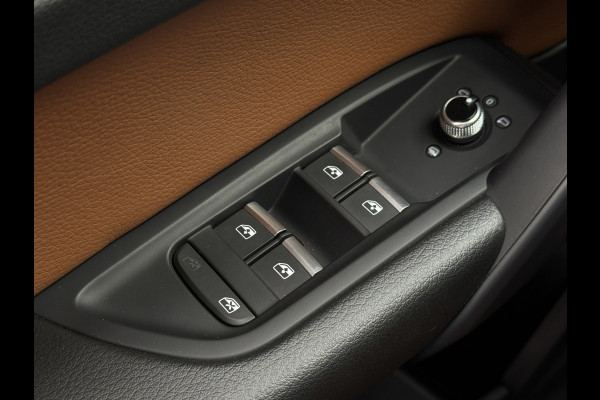 Audi Q5 50 TFSI e | Trekhaak | Carplay | Stoelverwarming | Elektrische achterklep | ACC | LED