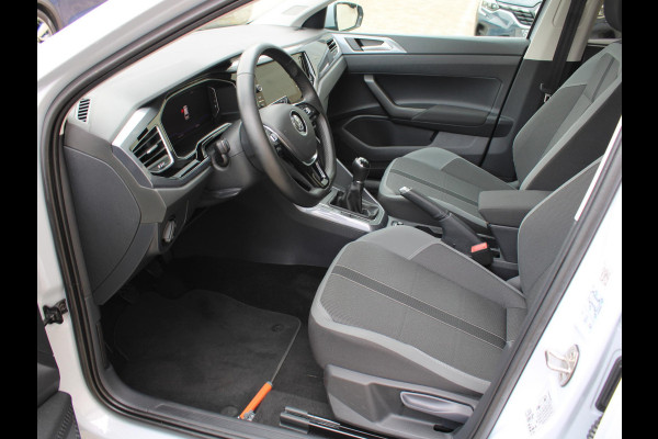 Volkswagen Polo 1.0 TSI Highline | PANORAMISCH SCHUIFDAK | APPLE CARPLAY |
