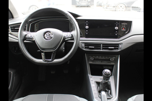 Volkswagen Polo 1.0 TSI Highline | PANORAMISCH SCHUIFDAK | APPLE CARPLAY |