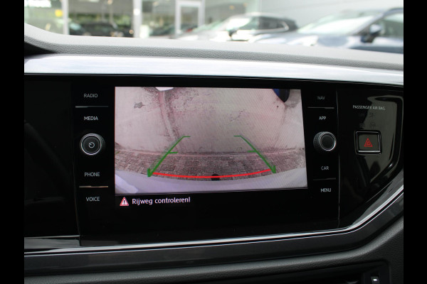 Volkswagen Polo 1.0 TSI Highline | PANORAMISCH SCHUIFDAK | APPLE CARPLAY |