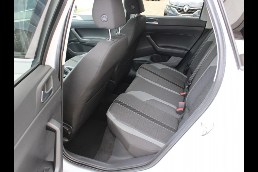 Volkswagen Polo 1.0 TSI Highline | PANORAMISCH SCHUIFDAK | APPLE CARPLAY |
