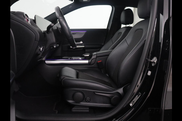 Mercedes-Benz EQA 250 Business Solution Luxury 67 kWh | SOH 94,2% | Half leder | Cruise control | Trekhaak | Stoelverwarming | Sfeerverlichting | Carplay | Camera | Park assist | Elektrische achterklep