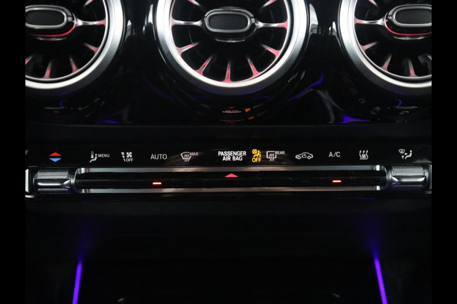 Mercedes-Benz EQA 250 Business Solution Luxury 67 kWh | SOH 94,2% | Half leder | Cruise control | Trekhaak | Stoelverwarming | Sfeerverlichting | Carplay | Camera | Park assist | Elektrische achterklep