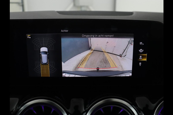 Mercedes-Benz EQA 250 Business Solution Luxury 67 kWh | SOH 94,2% | Half leder | Cruise control | Trekhaak | Stoelverwarming | Sfeerverlichting | Carplay | Camera | Park assist | Elektrische achterklep