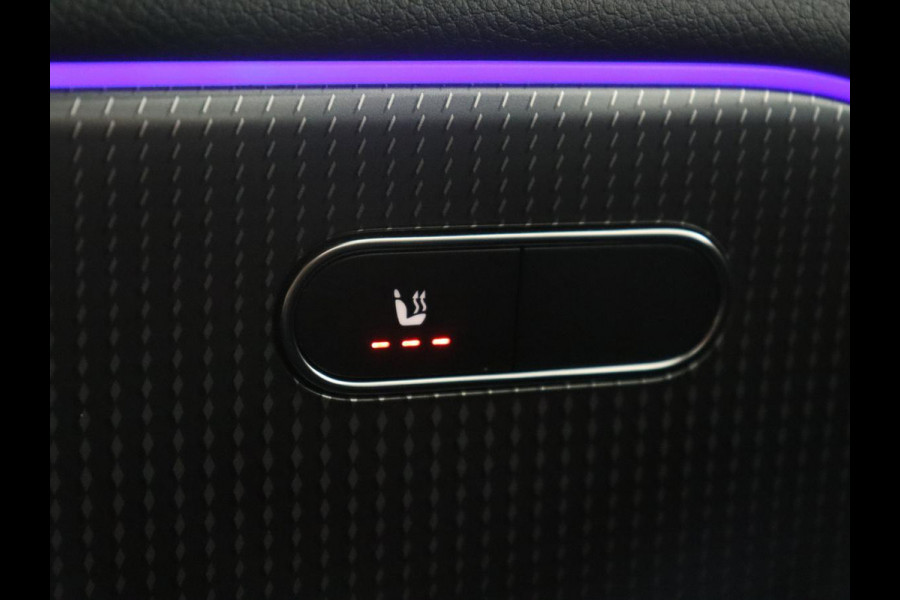 Mercedes-Benz EQA 250 Business Solution Luxury 67 kWh | SOH 94,2% | Half leder | Cruise control | Trekhaak | Stoelverwarming | Sfeerverlichting | Carplay | Camera | Park assist | Elektrische achterklep