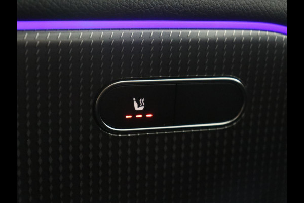 Mercedes-Benz EQA 250 Business Solution Luxury 67 kWh | SOH 94,2% | Half leder | Cruise control | Trekhaak | Stoelverwarming | Sfeerverlichting | Carplay | Camera | Park assist | Elektrische achterklep