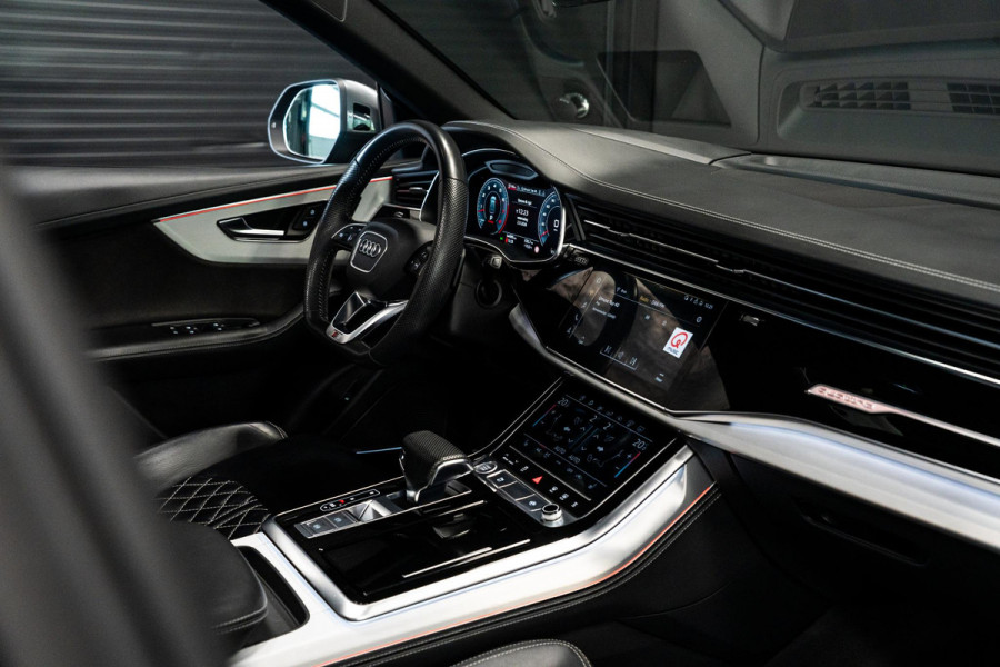 Audi Q8 55 TFSI quattro Pro Line Plus *Panorama / Bang & Olufsen Advanced / HUD / Soft-Close / Surround-View / Standverwarming*