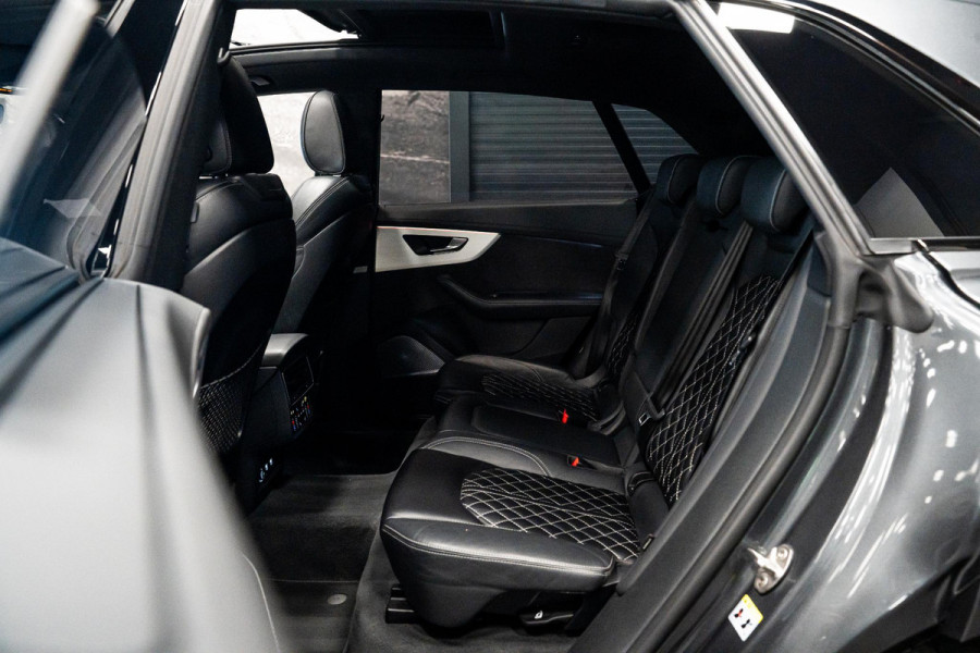 Audi Q8 55 TFSI quattro Pro Line Plus *Panorama / Bang & Olufsen Advanced / HUD / Soft-Close / Surround-View / Standverwarming*