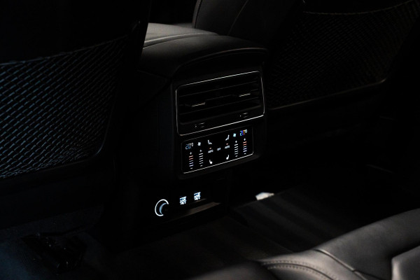 Audi Q8 55 TFSI quattro Pro Line Plus *Panorama / Bang & Olufsen Advanced / HUD / Soft-Close / Surround-View / Standverwarming*