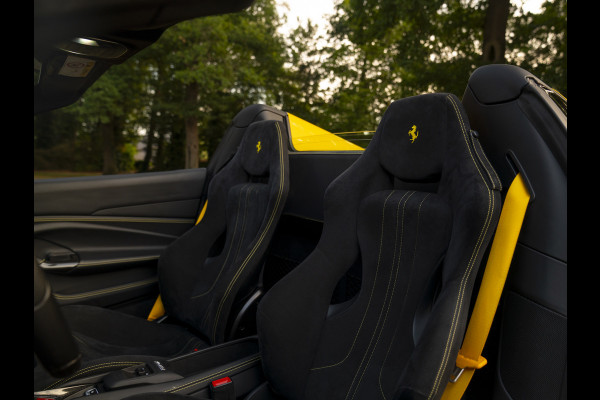 Ferrari F8 Spider 3.9 V8 HELE | Lift | JBL | Carbon interior