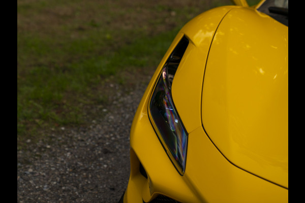 Ferrari F8 Spider 3.9 V8 HELE | Lift | JBL | Carbon interior