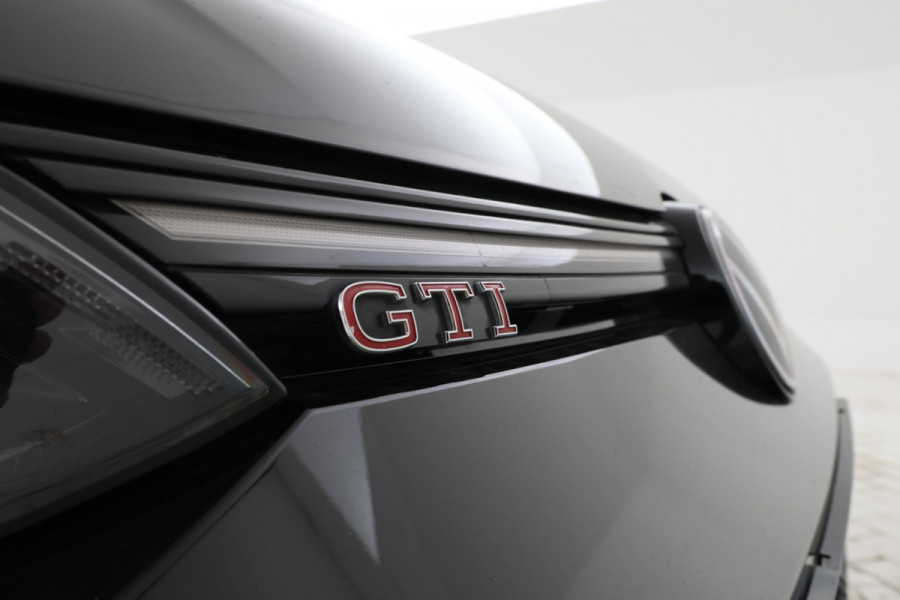 Volkswagen Golf 2.0 TSI GTI Panorama, Digitaldash, Trekhaak