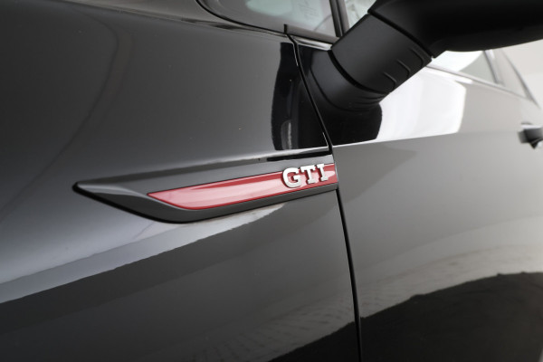Volkswagen Golf 2.0 TSI GTI Panorama, Digitaldash, Trekhaak