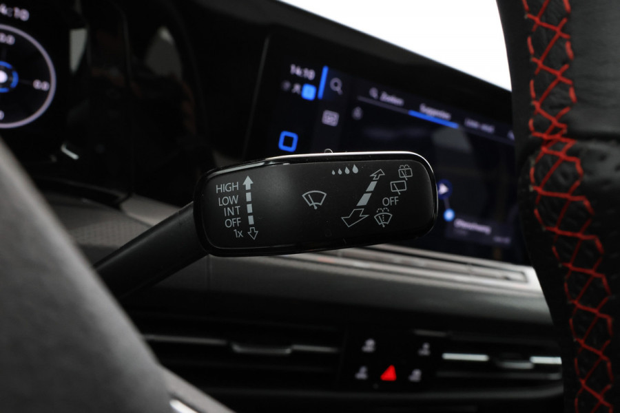 Volkswagen Golf 2.0 TSI GTI Panorama, Digitaldash, Trekhaak