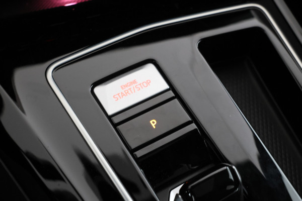 Volkswagen Golf 2.0 TSI GTI Panorama, Digitaldash, Trekhaak