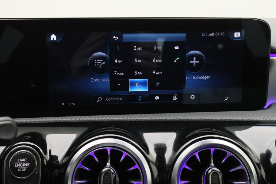 Mercedes-Benz A-Klasse 250 e Business Solution AMG Limited Widescreen, Camera, Cruise, Sfeerverlichting, LED, Apple CarPlay, 18"