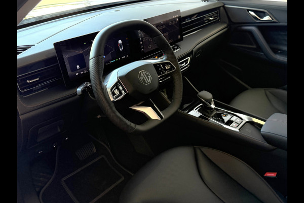 MG MG HS PHEV 1.5 TGDI LUXURY PHEV PLUG-IN HYBRIDE | LEER | 272PK NIEUWE AUTO | >1.000 KM TOTAAL BEREIK | 360° CAMERA | ELEKTRISCHE ACHTERKLEP